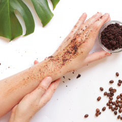 Natural face scrub for smooth skin